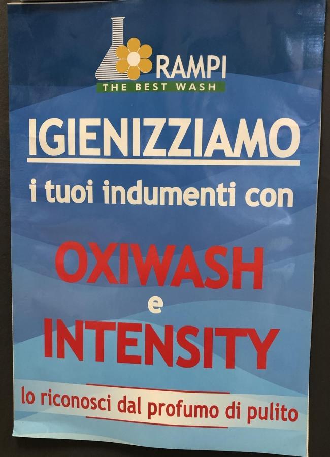 N&Ghomesweethome Raffaelloelegante Appartamento Ideale Casa Vacanze Affari ミラノ エクステリア 写真