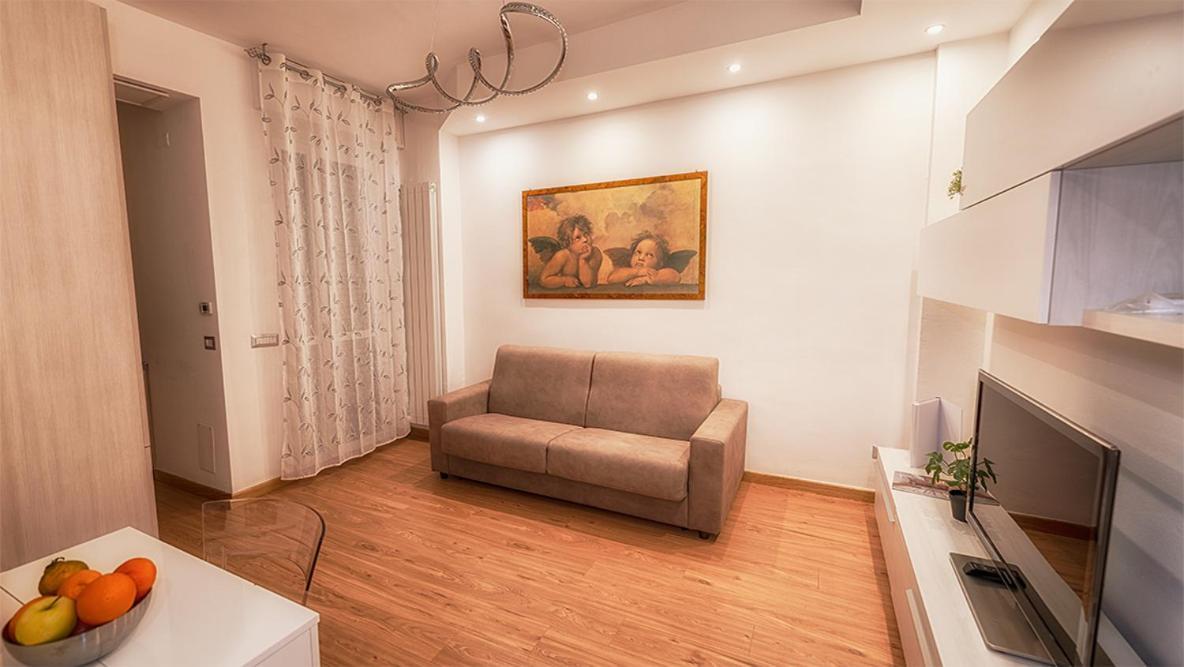 N&Ghomesweethome Raffaelloelegante Appartamento Ideale Casa Vacanze Affari ミラノ エクステリア 写真